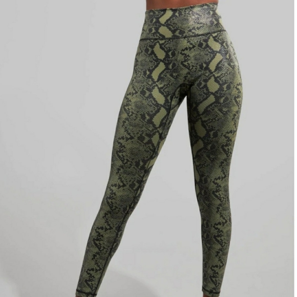 Buffbunny rebel leggings